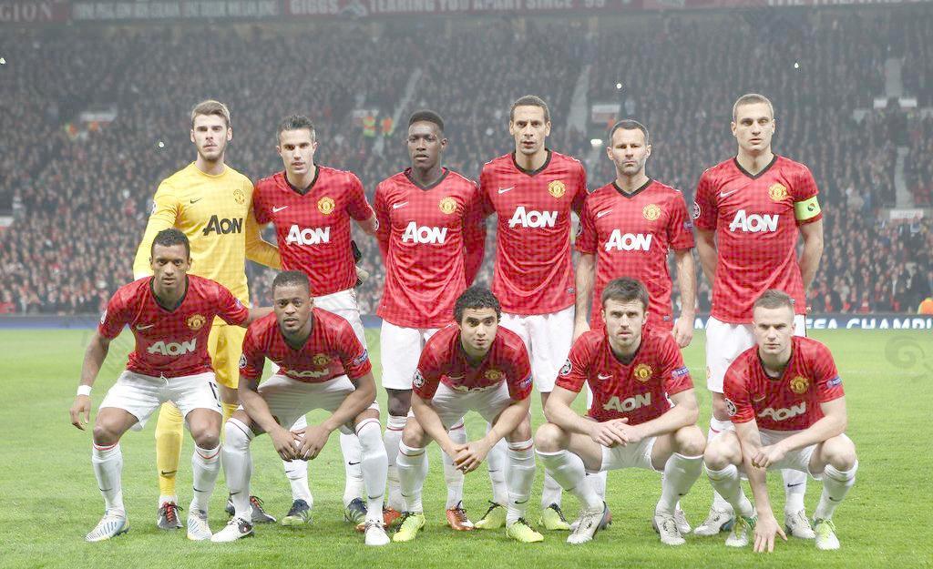 他在中场的 他在中场的